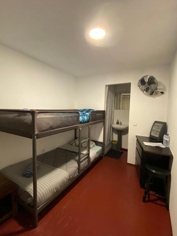 Casa Vale Ecotainer Hostel Lisboa Екстериор снимка