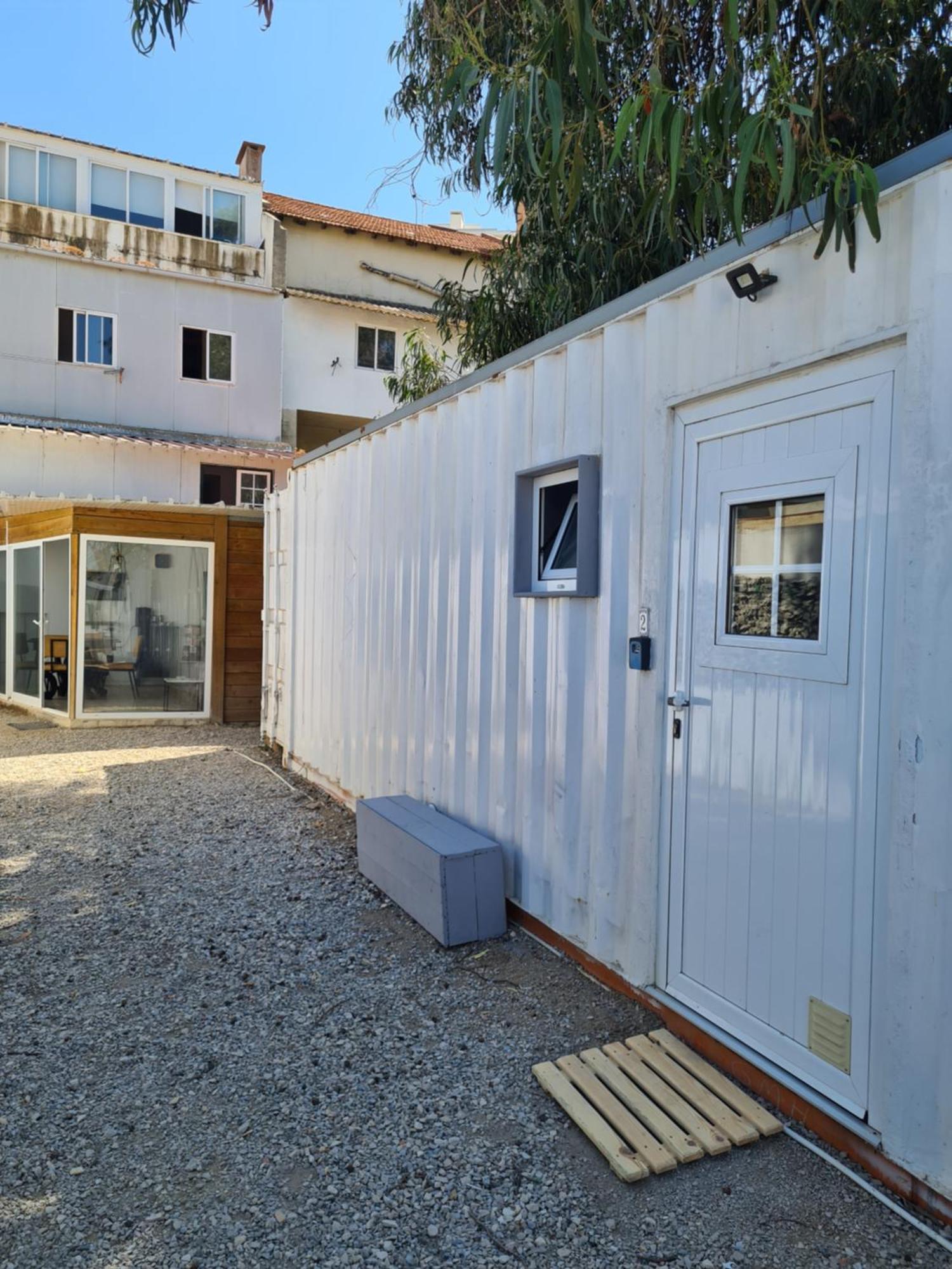 Casa Vale Ecotainer Hostel Lisboa Екстериор снимка