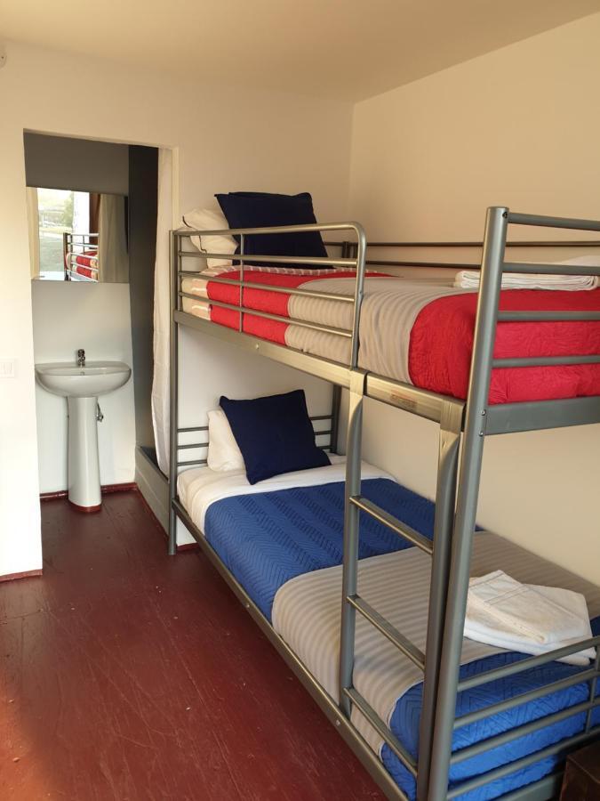 Casa Vale Ecotainer Hostel Lisboa Екстериор снимка