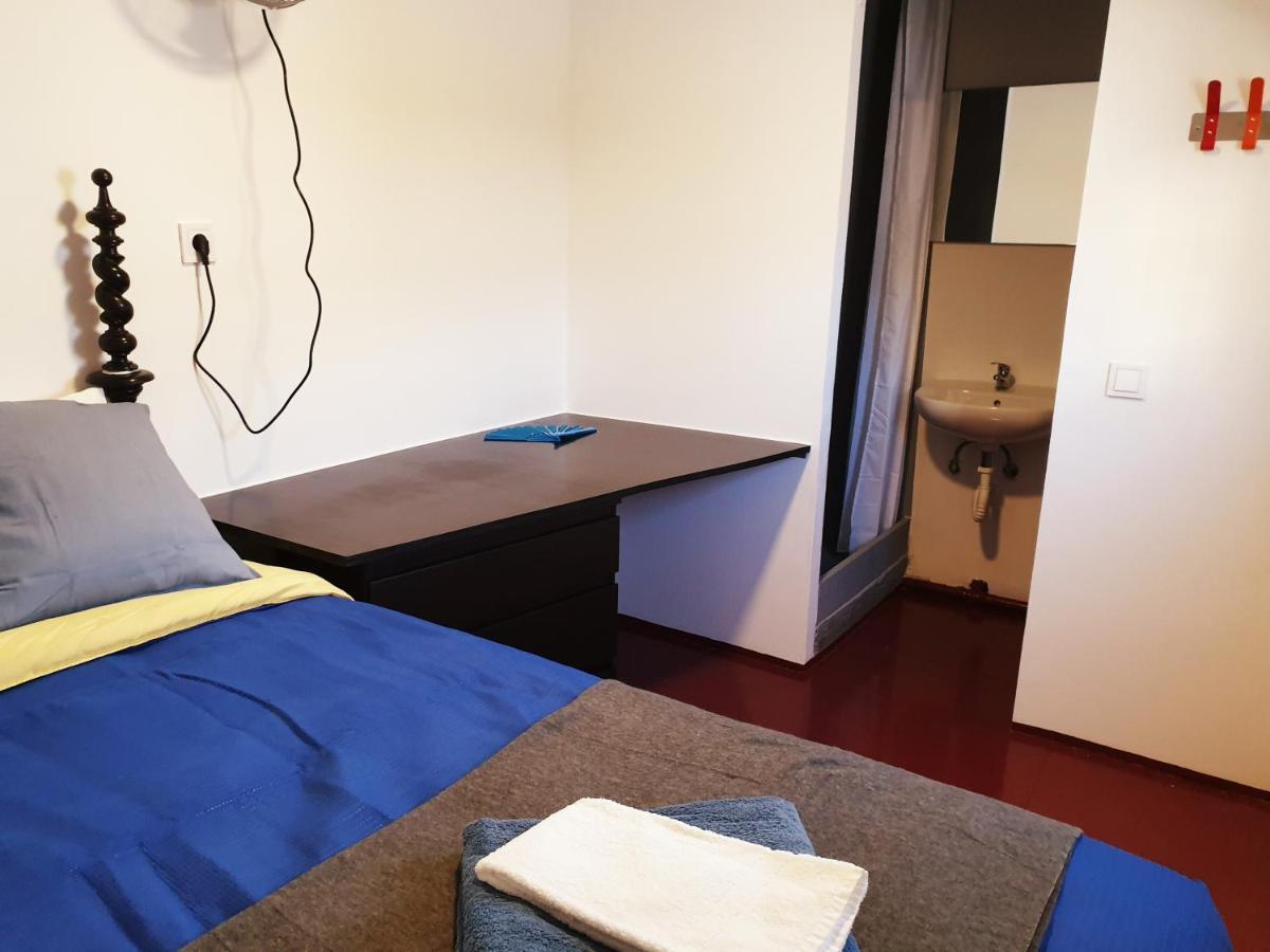 Casa Vale Ecotainer Hostel Lisboa Екстериор снимка